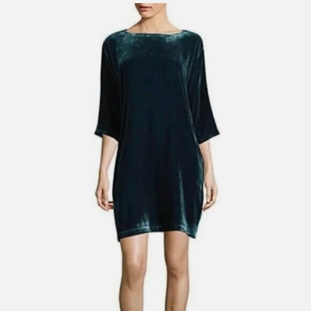 Eileen Fisher Velvet plum color size PM Bateau neck with pockets